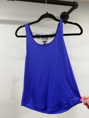 Nike Women’s Tank Top in Vibrant Blue/Purple